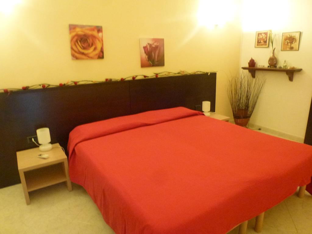 Alloggio Privato Giunic Cagliari Habitación foto