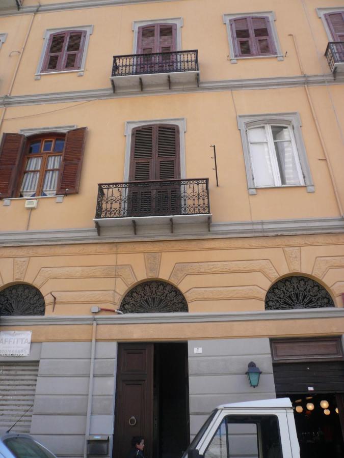 Alloggio Privato Giunic Cagliari Habitación foto